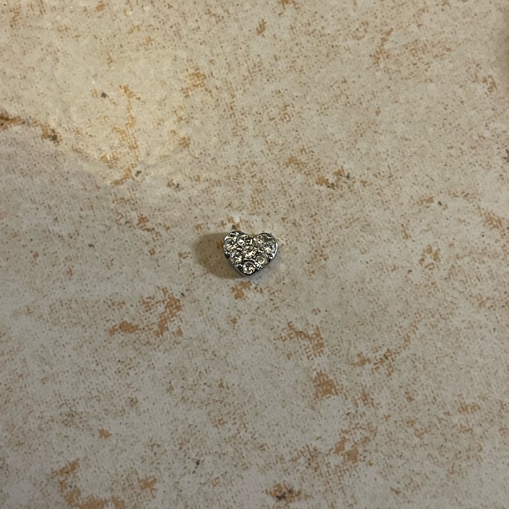 🩵Origami Owl rhinestone heart charm